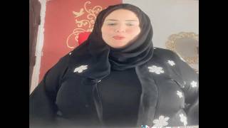 Curvy bbw Arab model in different colors 