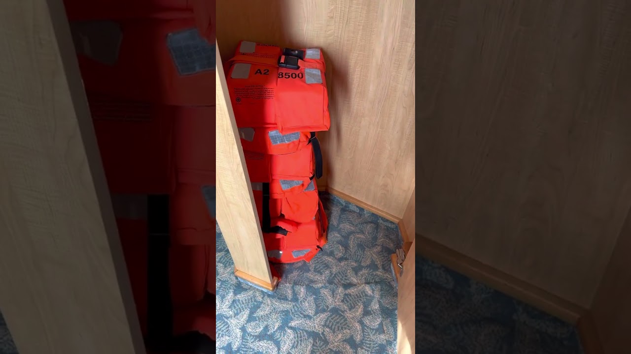 Mariner of the Seas - Cabin 8500 - Video 2