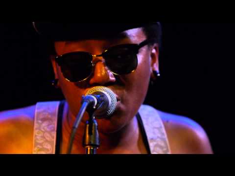 Thee Satisfaction - Naturale (Live on KEXP)