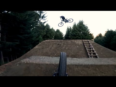 GoPro: Running Laps at Dream Line in Queenstown, NZ with Chelsea Kimball and Simon DeTheve