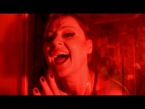 Brydżyt & Anna Patrini - FEJSBÓG / Madrus dubstep remix (VIDEO)