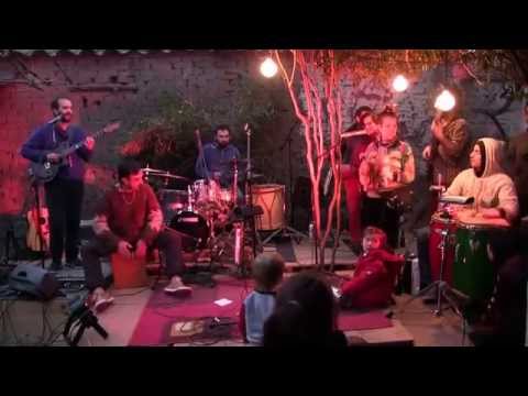 10. Duratierra y Merkén / "Sin Patrón"