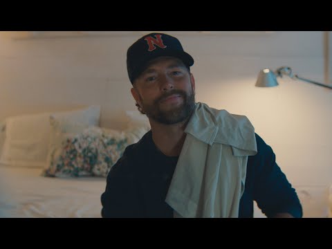 Chris Lane - Nothin’ To Wear (Official Video)