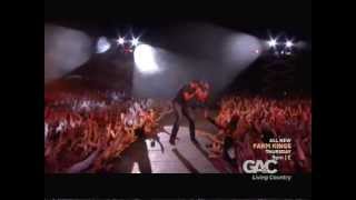 Luke Bryan - 2013 Farm Tour Special - I Don&#39;t Want This Night To End