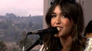 Kate Voegele &quot;Heart In Chains&quot; LIVE on What&#39;s Trending