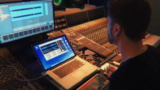 Welcome to my new studio!