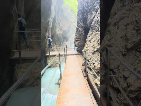 Der Achensee ist ein wunderschöner Alpensee in Tirol, Österreich #travel #nature #mountains 6.9 m M