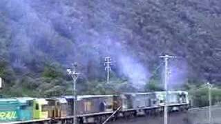 preview picture of video 'Coal train departing Otira on a cool winter morning'