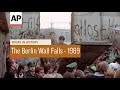 The Berlin Wall Falls 1989 Today In History 9 Nov 16