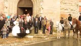 preview picture of video 'Movie Mariage Pascale et Olivier Eglise, le 26 Avril 2014'