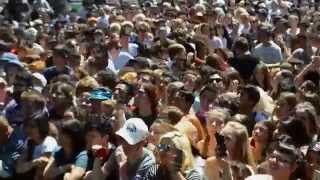 The Garden - "I'm A Woman" Live At Burgerama