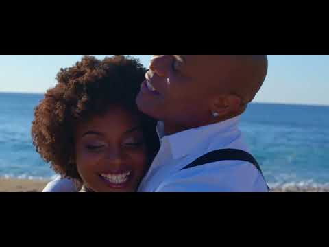 Moura - Amau De Mil Manera