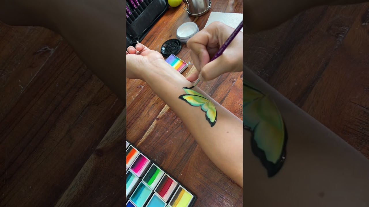 Promotional video thumbnail 5 for Spacebrush Face Painting