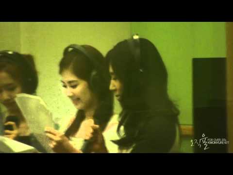 090703 Sunny @ Kiss The Radio (KYR)