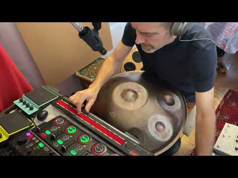 Very Tiny Desk Sessions #2 // "Baoburger" // RC 505 MkII