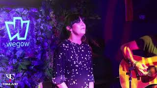 Efecto Mariposa interpreta "Qué Me Está pasando" en la sala GRAF de Madrid