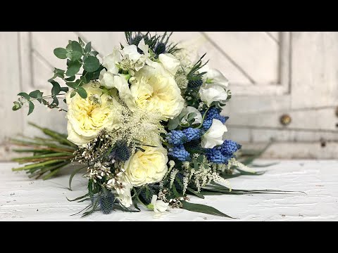 image-What flowers are used for winter weddings?