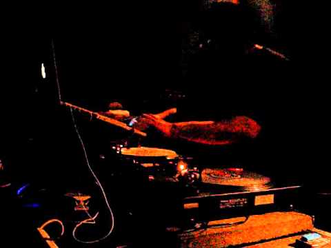 THE TURNTABLE DREAM - DJ MIRKO MACHINE LIVE! im Centrum, Erfurt.