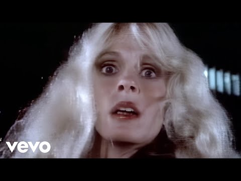 Kim Carnes - Voyeur (Official Music Video)
