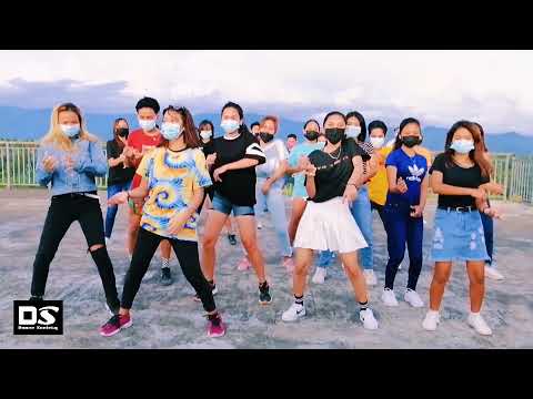 Random Tiktok Dance Challenge