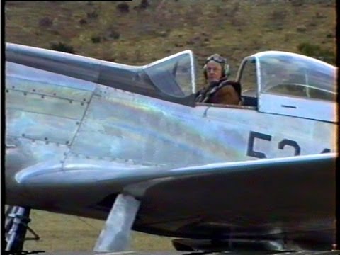 P-51 Mustang Display - Pilot Ray Hanna New Zealand 1996