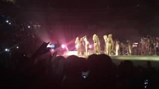 Rihanna - Pose (Live In Philly)