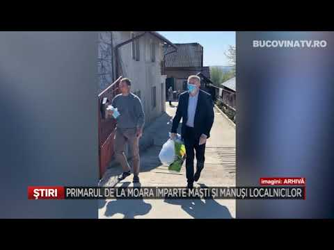 Primarul de la Moara imparte masti si manusi localnicilor