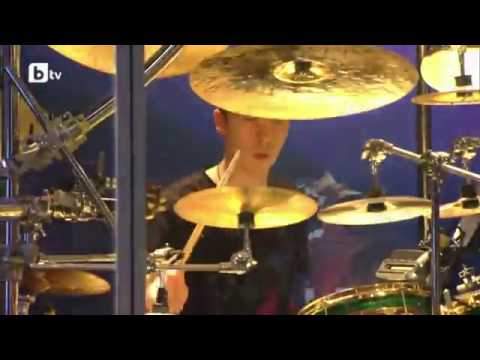 Шоуто на Слави:  Гост Funky Miracle  с Long Train Running