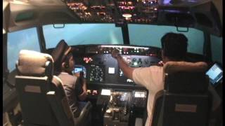 Boeing 737-800 Flight Simulator - Take Off and Landing - Singapore Flight Experience