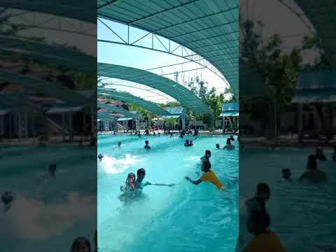 wisata kolam renang waterpank kenjeran