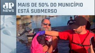 Cachorro é resgatado em Canoas (RS); veja imagens