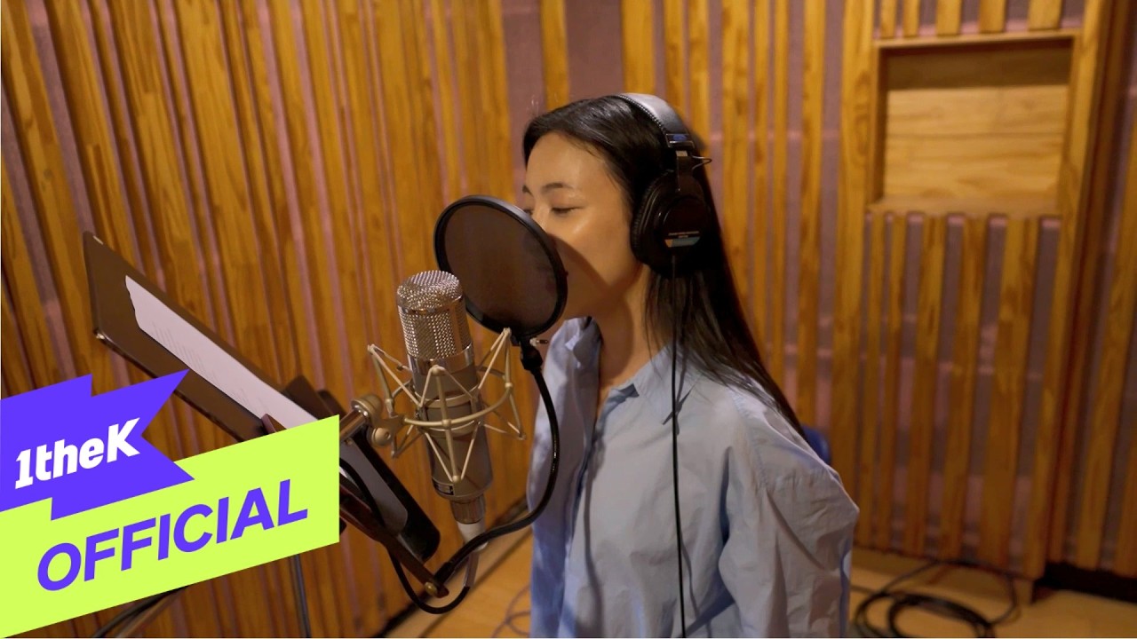 [MV 3] LUNA(루나) _ Cotton Candy(솜사탕) (Feat. Kylie(카일리) of KIIRAS)