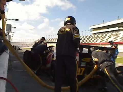 Banner Racing Pit Stop at the 2009 Roles 24 Hours of Daytona