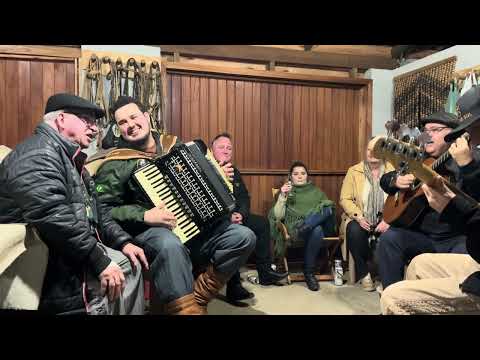 BAILE DE CANDIEIRO com Oscarzinho recordando OS MIRINS