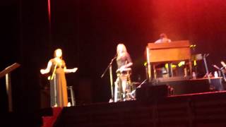 Helping Hand - Amy Grant - Pasadena Concert