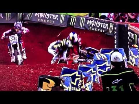 2011 Atlanta SX: Last 2 Laps, Reed & Stewart CRASH