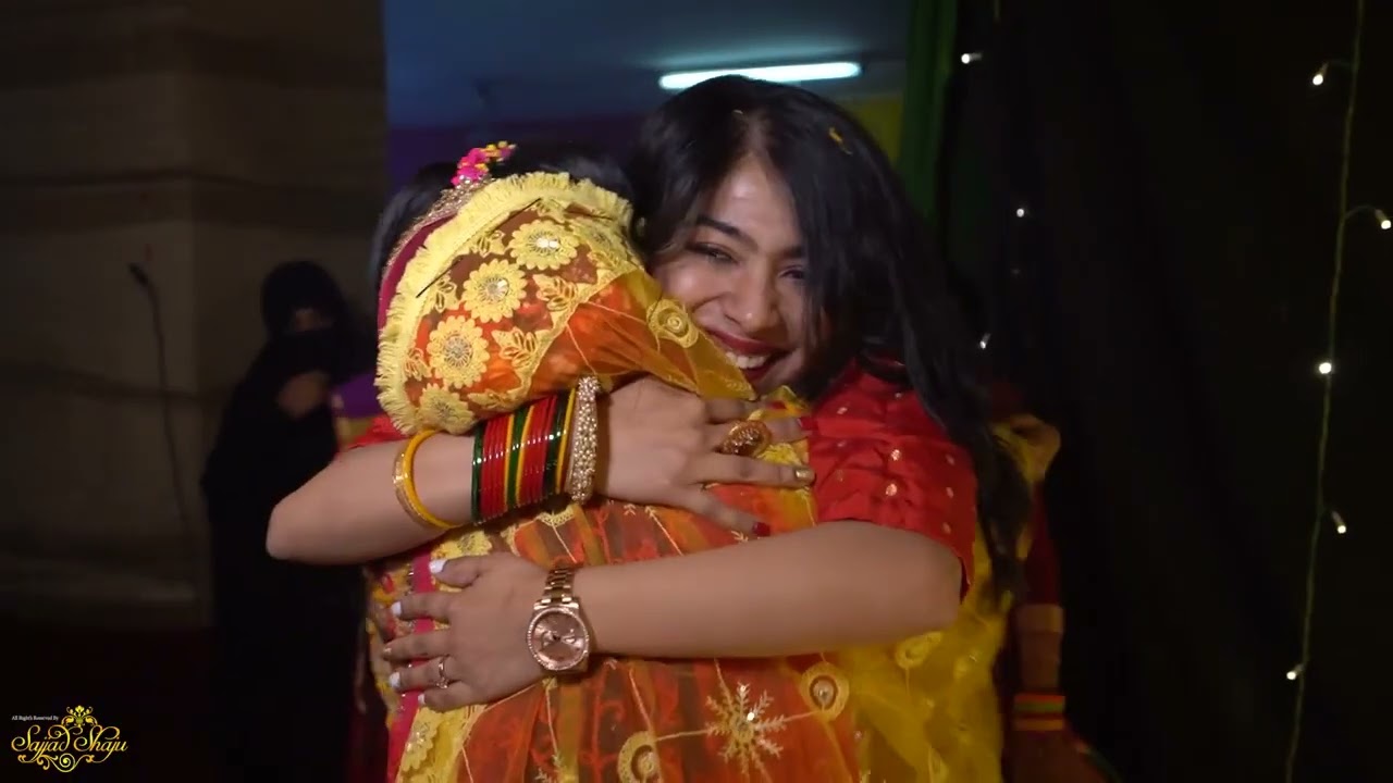 প্রত্যাশা আপুর হলুদে সবচেয়ে বড় সারপ্রাইজ ছিল আপুর সবচেয়ে আদরের বোন কানাডা থেকে না জানিয়ে আসা 2025