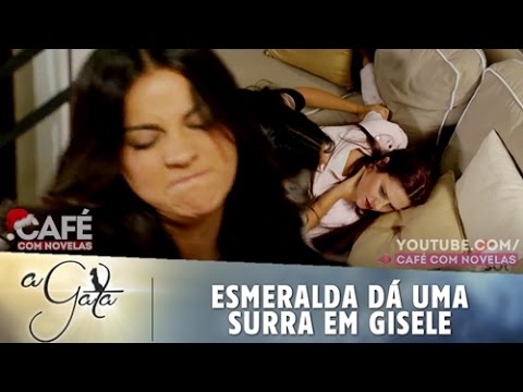 A Gata - Esmeralda dá um surra em Gisele