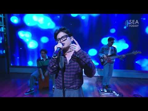 Performed By Juicy Luicy: \Sialan\