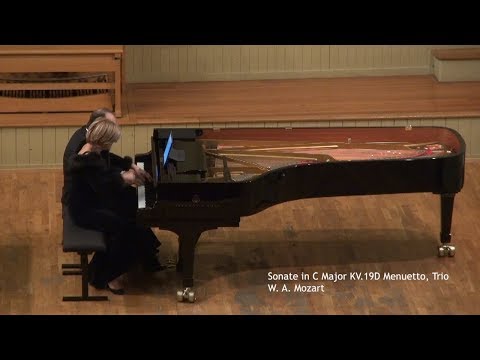 Duo Granat plays W.A.Mozart - Sonata for 4 hands piano  KV 19d in C major: Menuetto -Trio -Menuetto