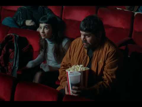 Santiago Motorizado - Amor en el Cine (Video oficial)
