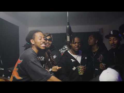 Bukks x Mikey B - Clock It (WhoRunItNYC Performance)