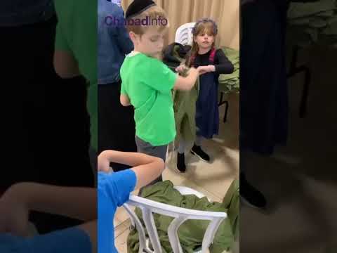 Mi KeAmcha Yisroel - Production of Spiritual armour for IDF soldiers by thousands of Frum Yidden