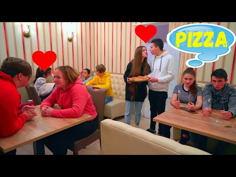 Diana opened a cafe for couples in love!