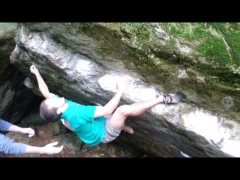 Val Daone Boulder - Bros travers 7a - Franz Morandi