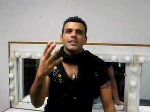 Eyal Golan sends us his regards