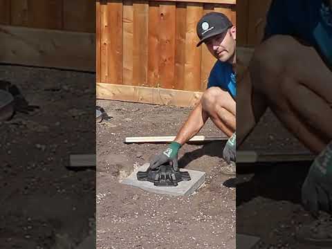 Как уложить террасный блок #сделайсам #строительствотеррасы #терраса