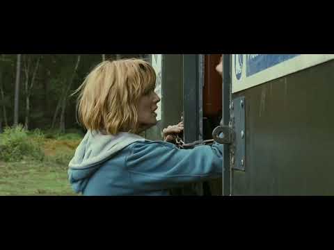 "Jenny Escapes the Teen Gang" - Kelly Reilly in Eden Lake (2008)