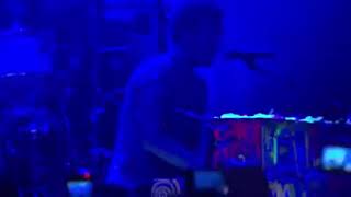 Coldplay - Moving To Mars (Live At iTunes Festival 2011)