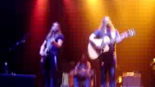 She Lives In Color - Shooter Jennings LIVE